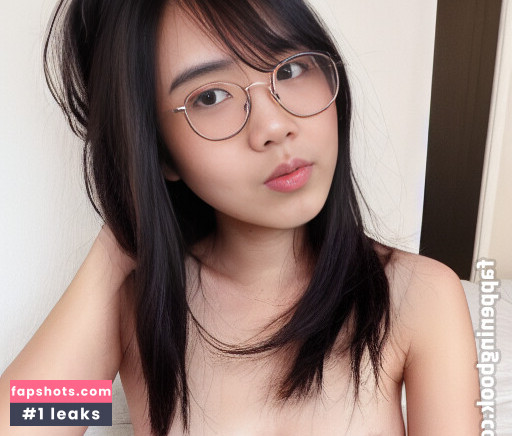 LilyPichu gallery photo #259