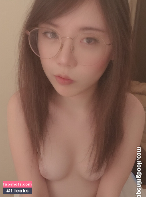 LilyPichu gallery photo #269