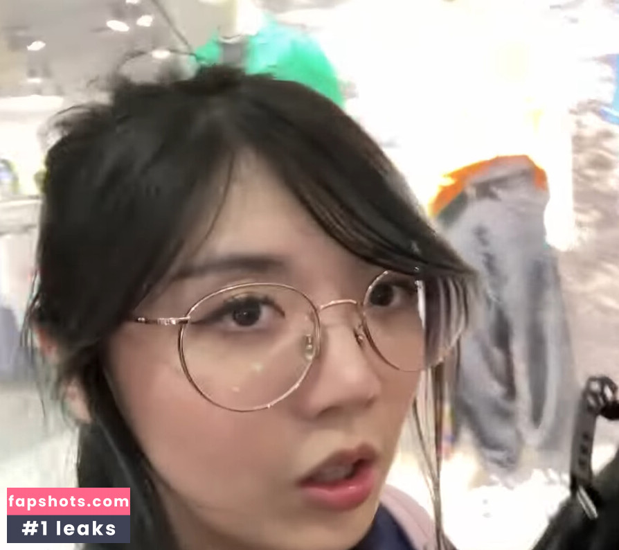 LilyPichu gallery photo #287