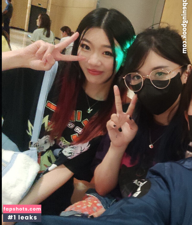 LilyPichu gallery photo #317