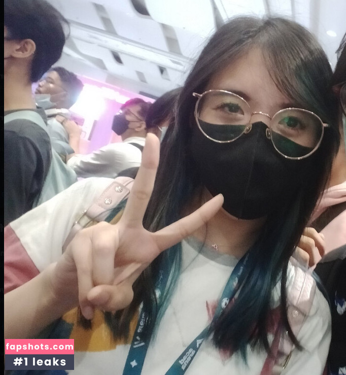LilyPichu gallery photo #321