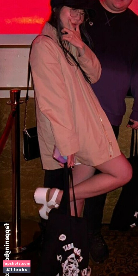 LilyPichu gallery photo #349