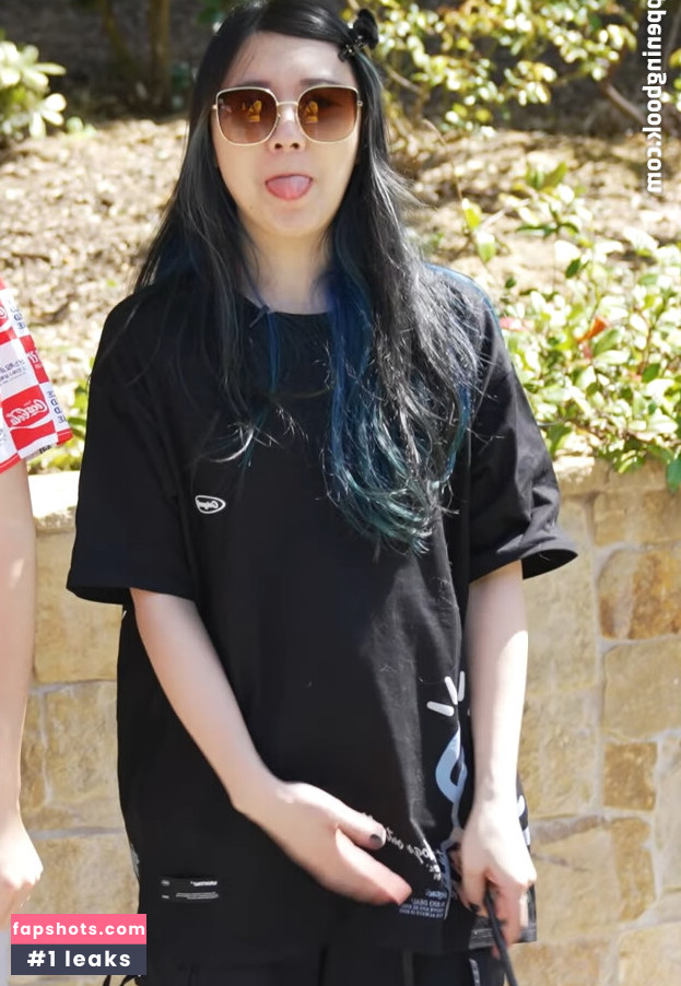 LilyPichu gallery photo #396