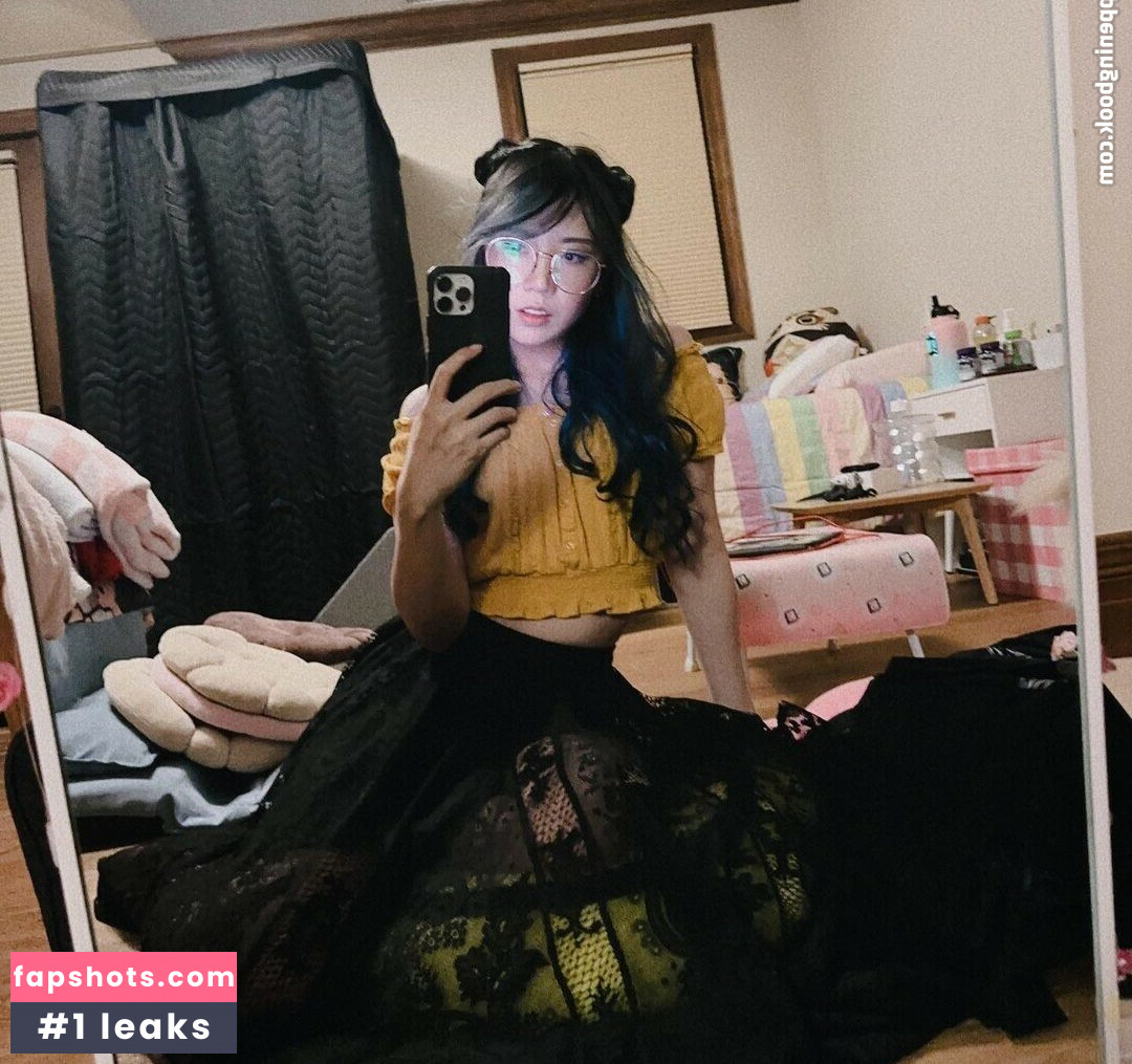 LilyPichu gallery photo #404