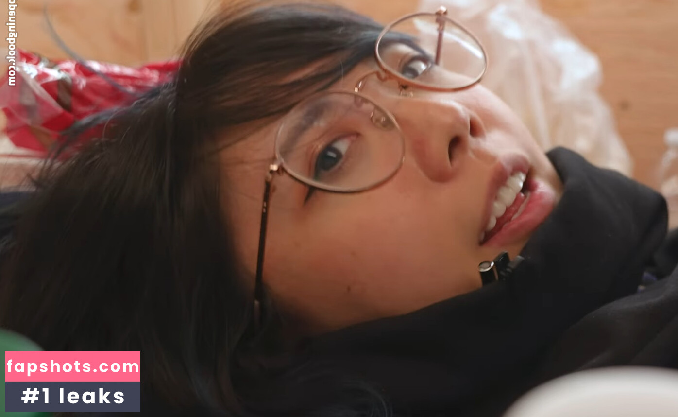 LilyPichu gallery photo #424