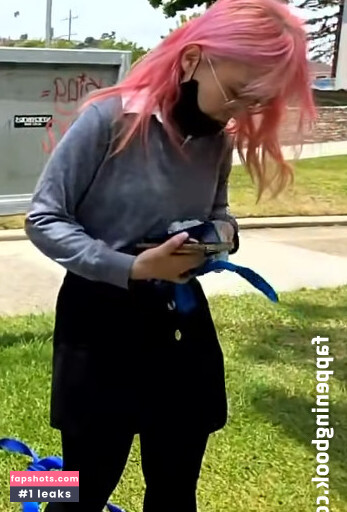 LilyPichu gallery photo #49