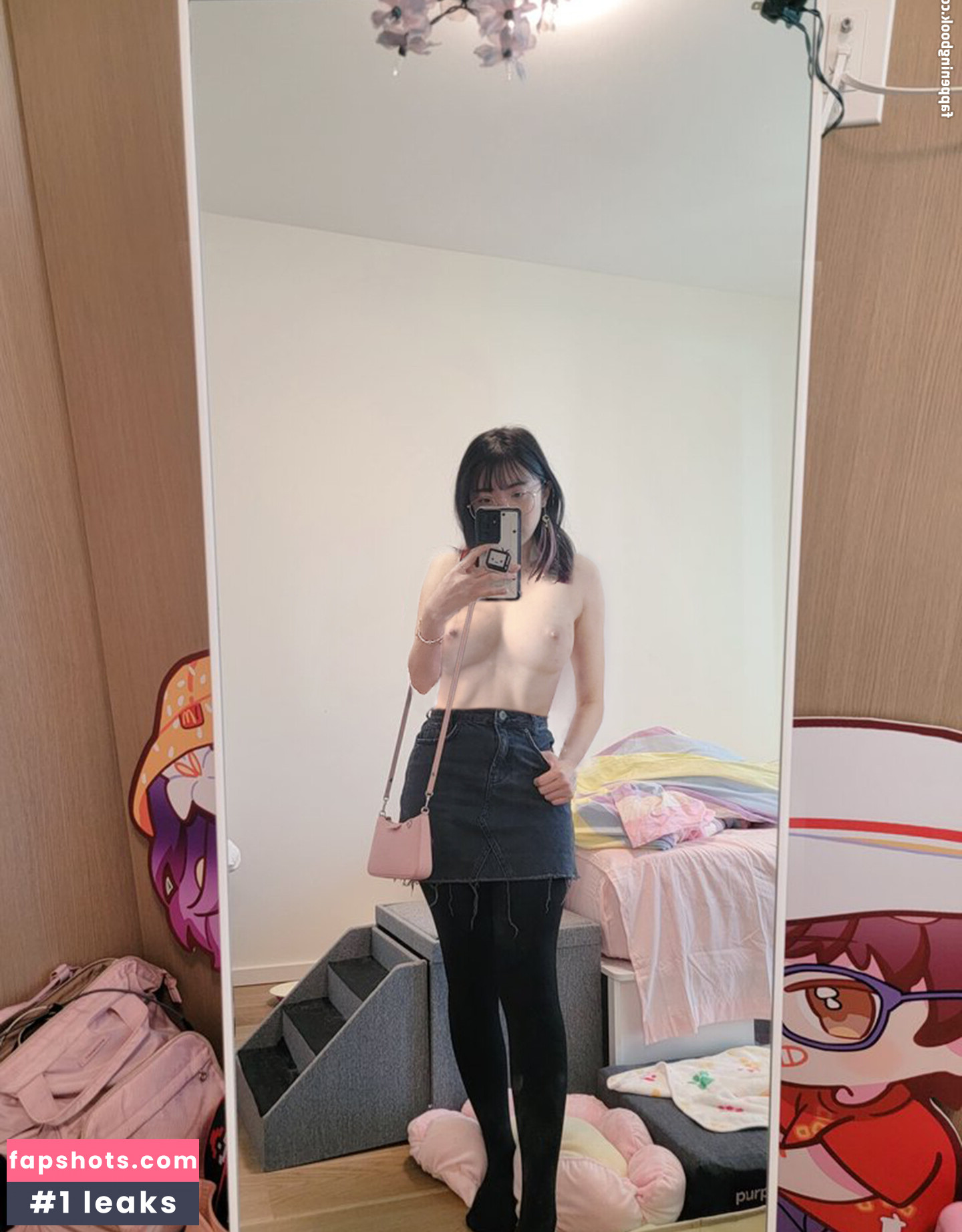 LilyPichu gallery photo #494