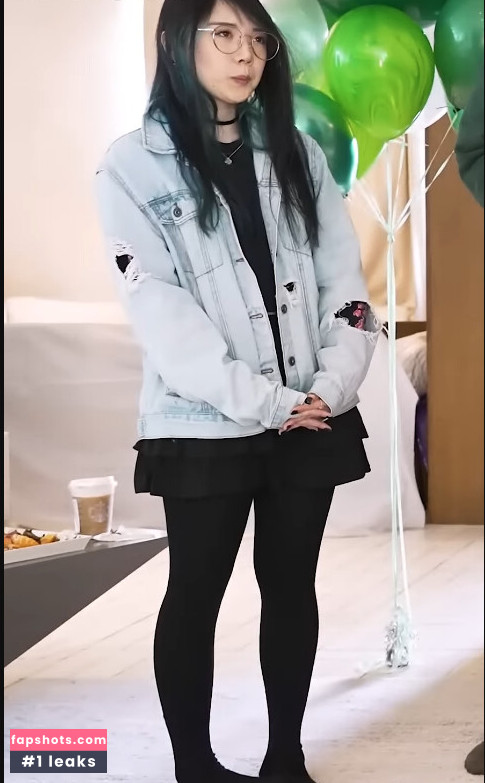 LilyPichu gallery photo #497