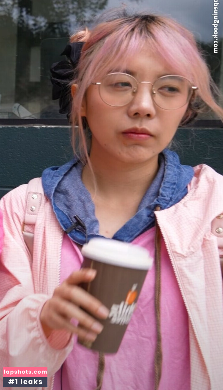 LilyPichu gallery photo #6