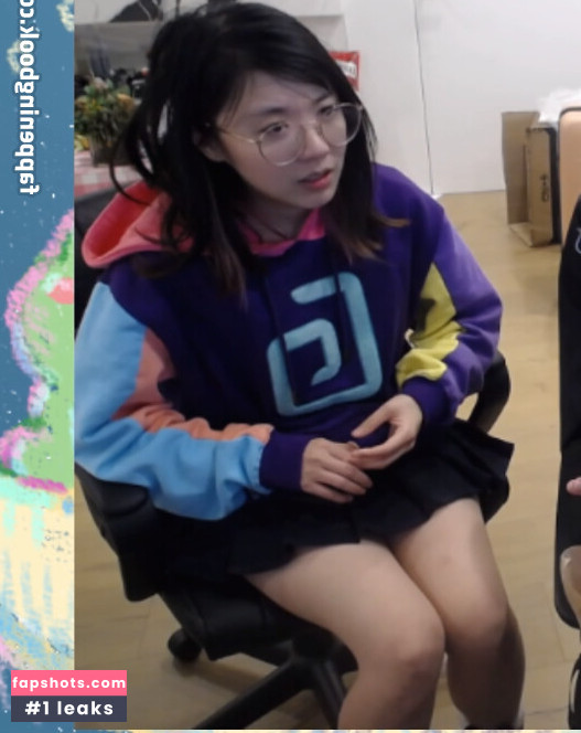 LilyPichu gallery photo #503