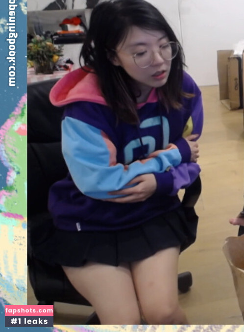 LilyPichu gallery photo #510