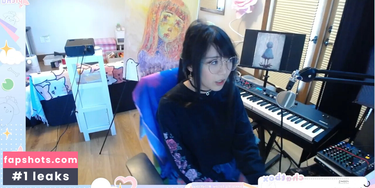 LilyPichu gallery photo #513