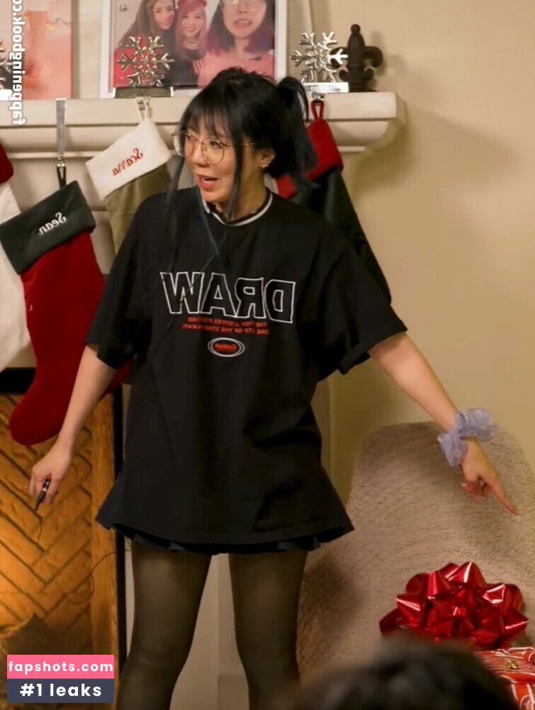 LilyPichu gallery photo #532