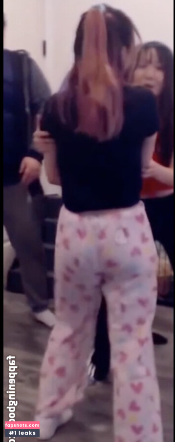 LilyPichu gallery photo #580