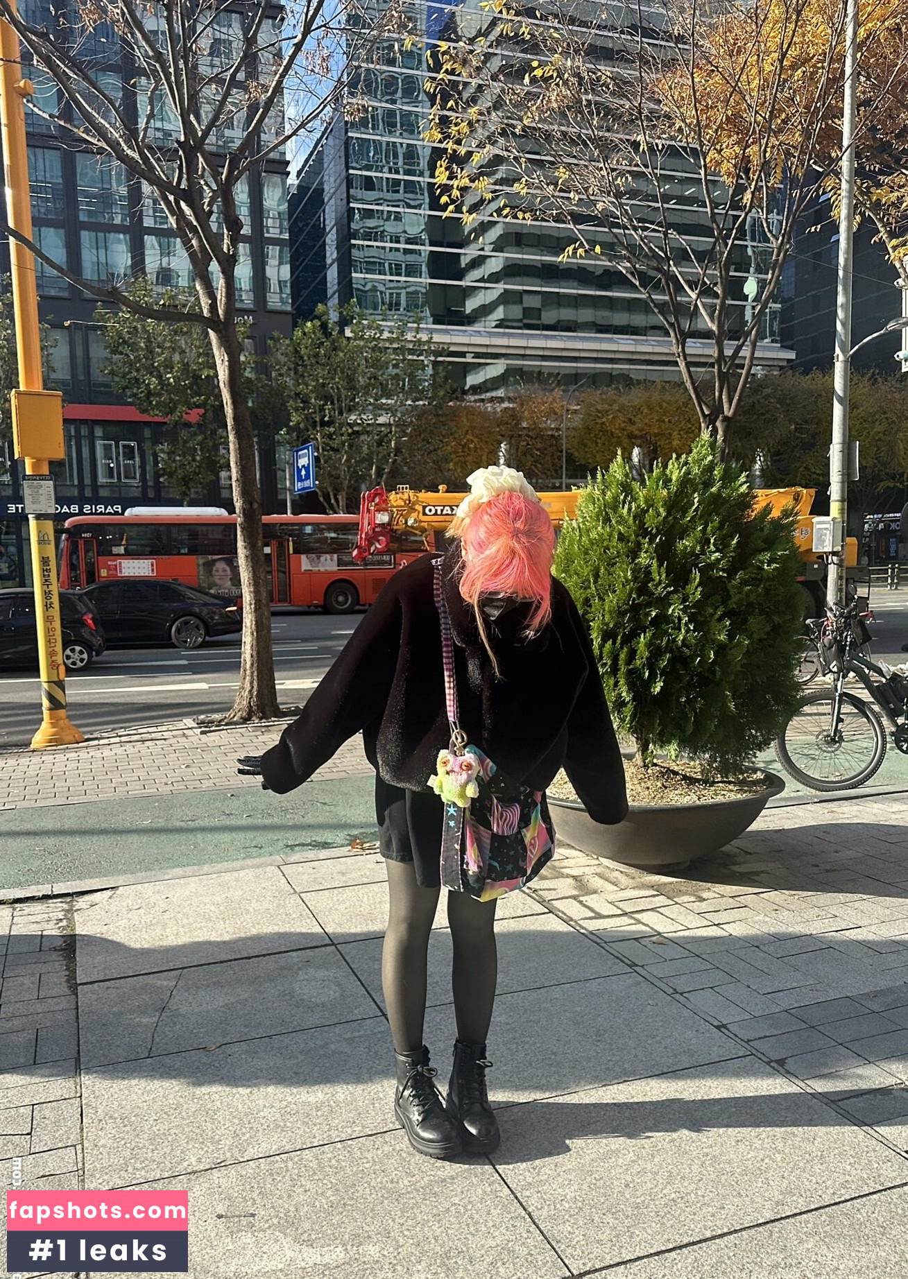 LilyPichu gallery photo #77