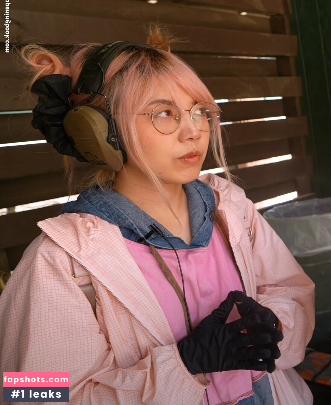 LilyPichu gallery photo #9