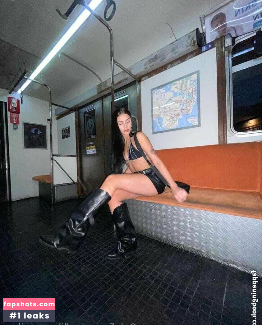 lilyrose.vibes gallery photo #12