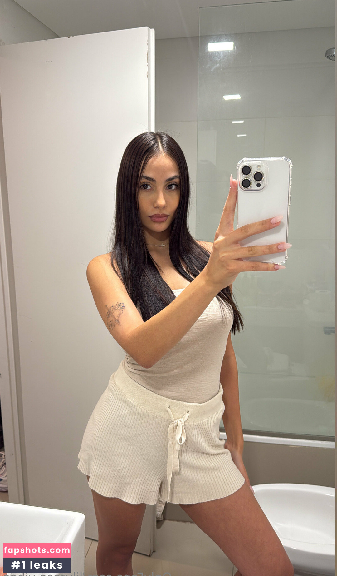 lilyrose.vibes nude babe gallery