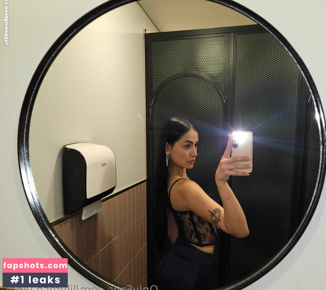 lilyrose.vibes gallery photo #24