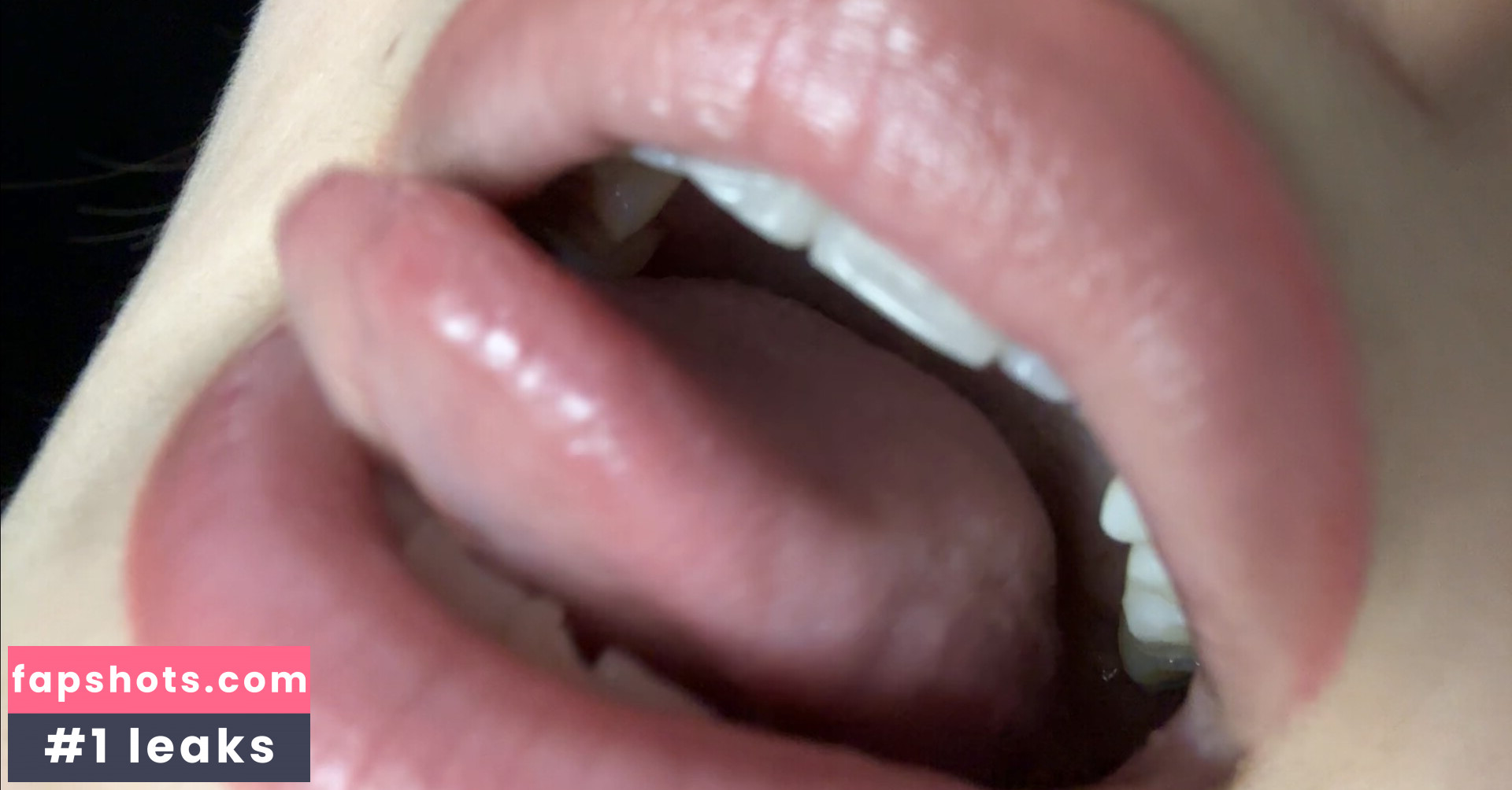 Lin ASMR gallery photo #6