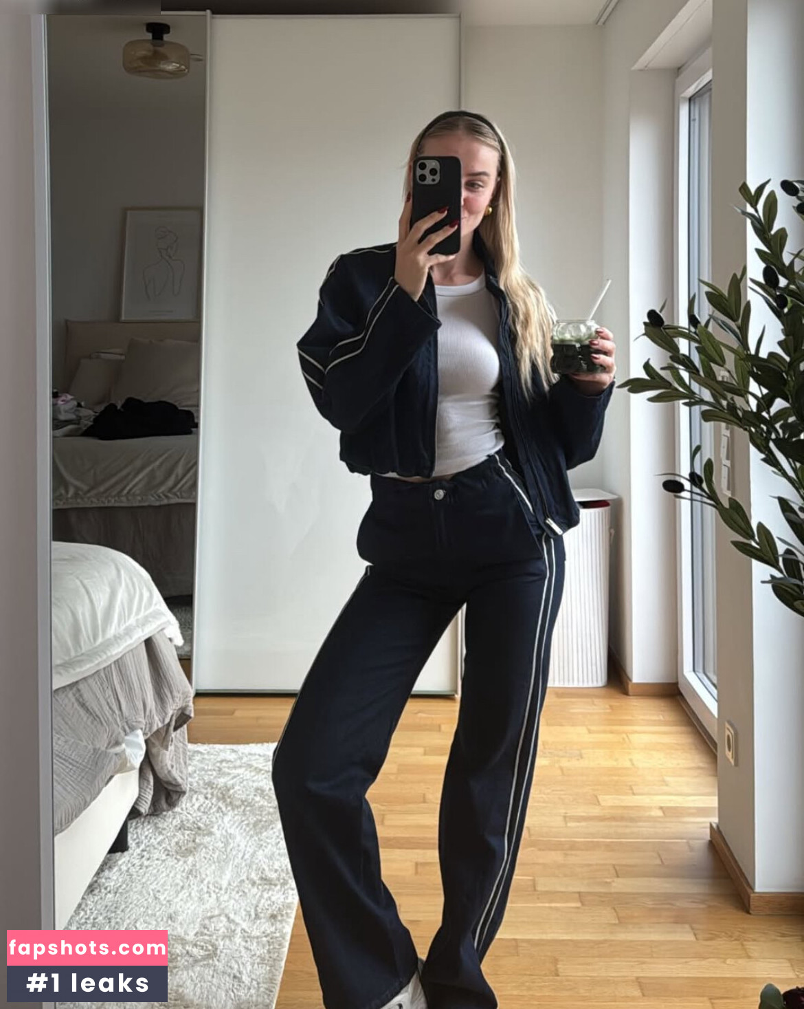 Lina Düren gallery photo #5