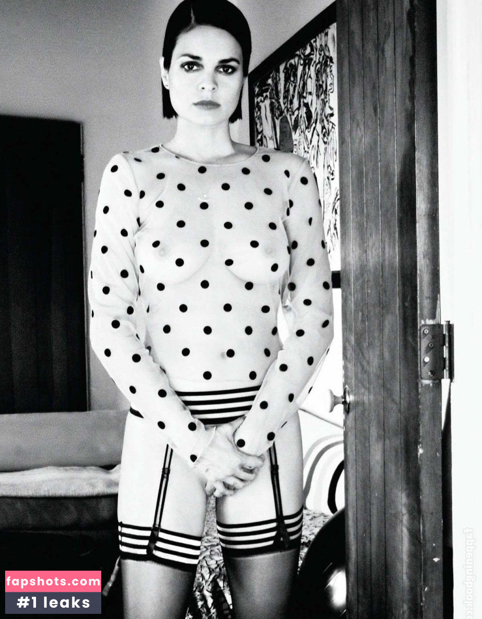 Lina Esco gallery photo #124