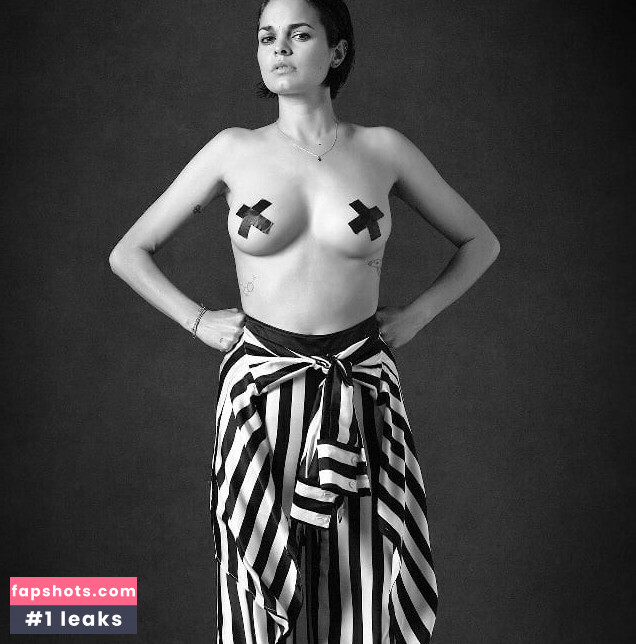 Lina Esco gallery photo #15