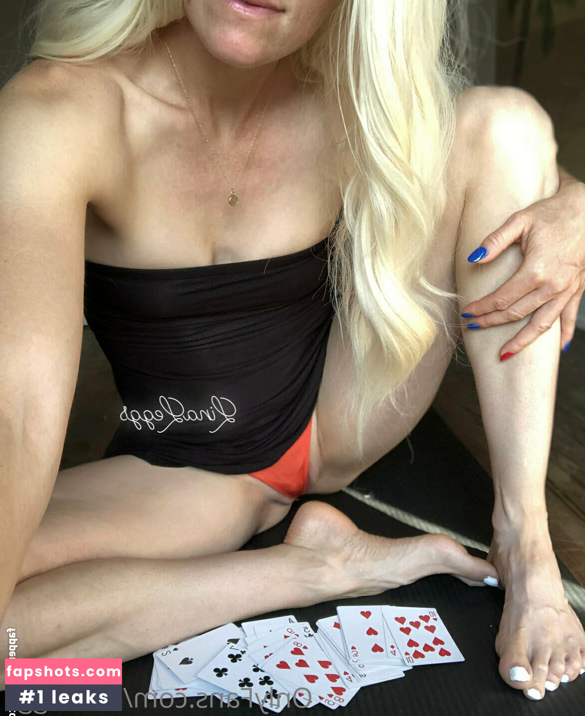 lina.leggs gallery photo #22