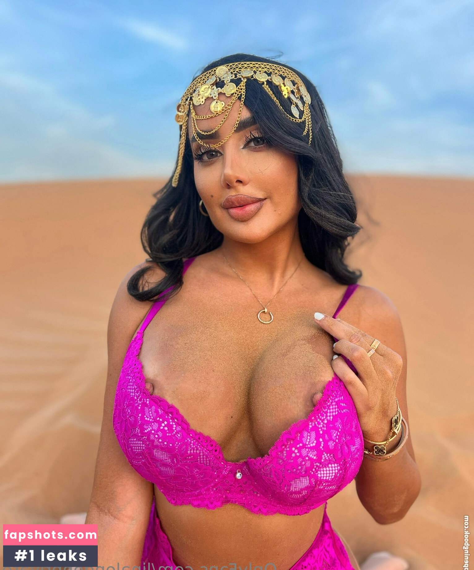 Lina London gallery photo #33