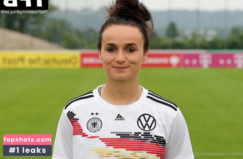 Lina Magull Nude Leaks OnlyFans Photos #3 - Fapshots