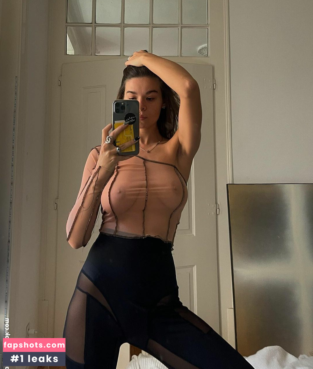 Lina Tsapova gallery photo #80