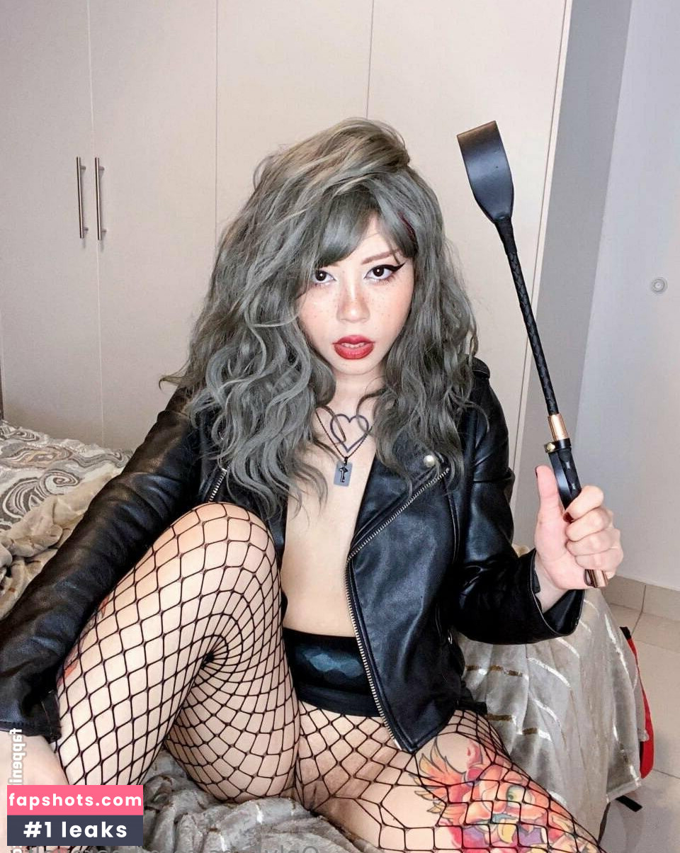 linaroyalty gallery photo #11