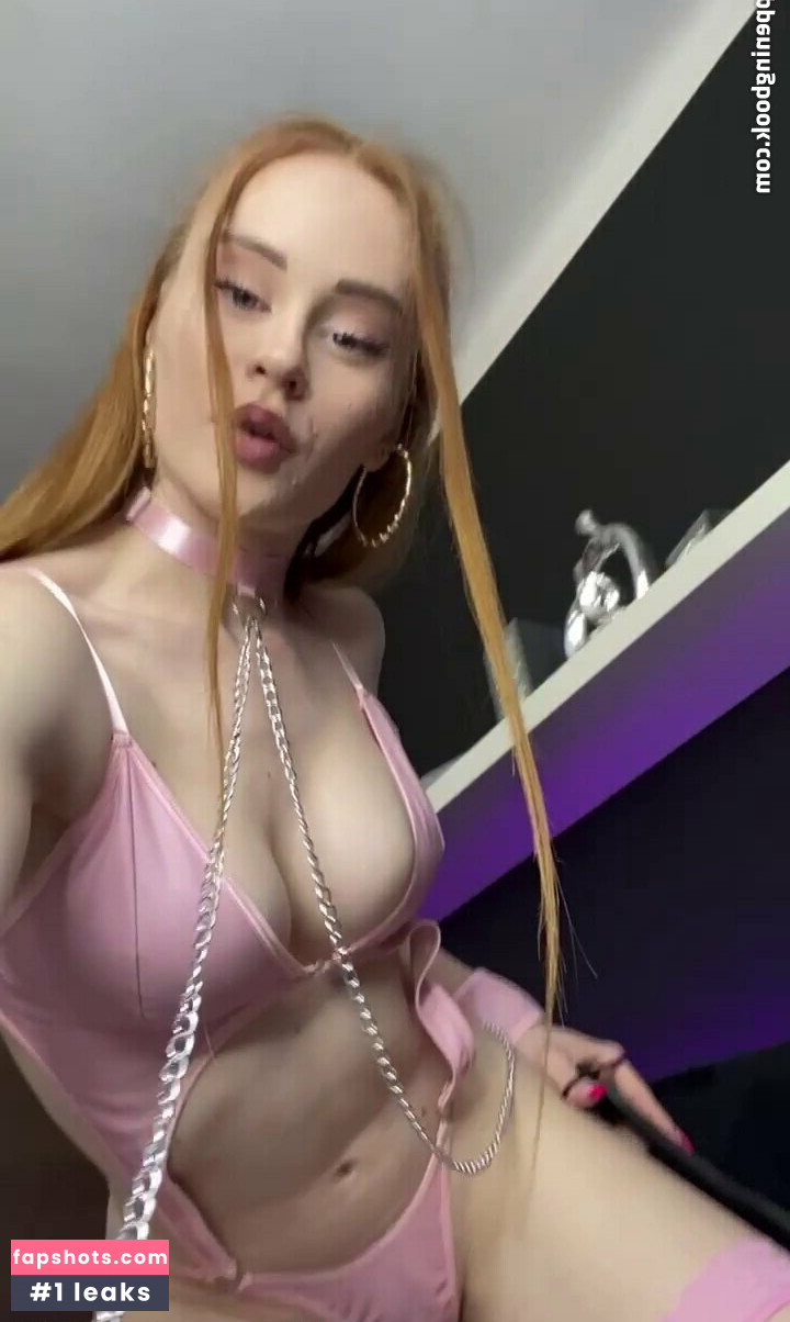 linaroyalty gallery photo #26