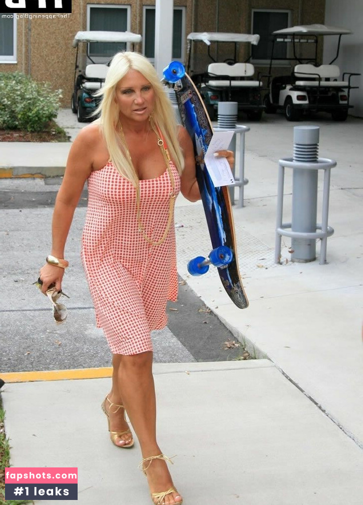 Linda Bollea gallery photo #15