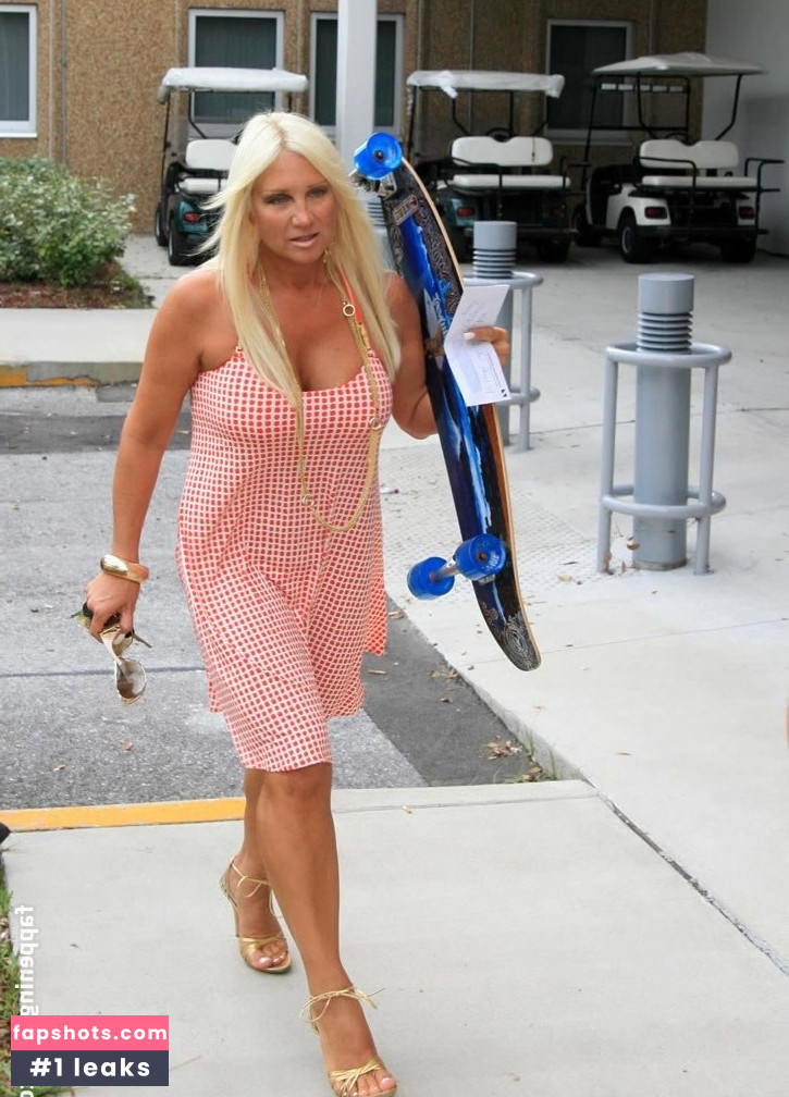 Linda Bollea gallery photo #23