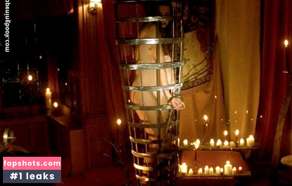 Linda Cardellini gallery photo #56