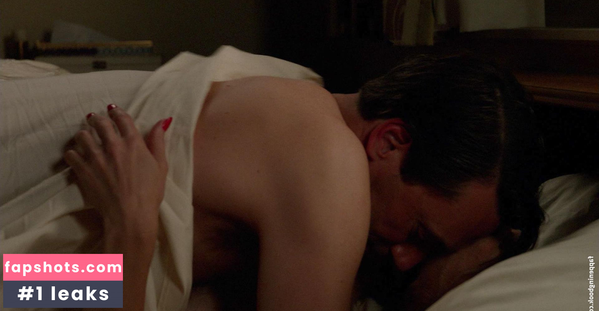 Linda Cardellini gallery photo #71