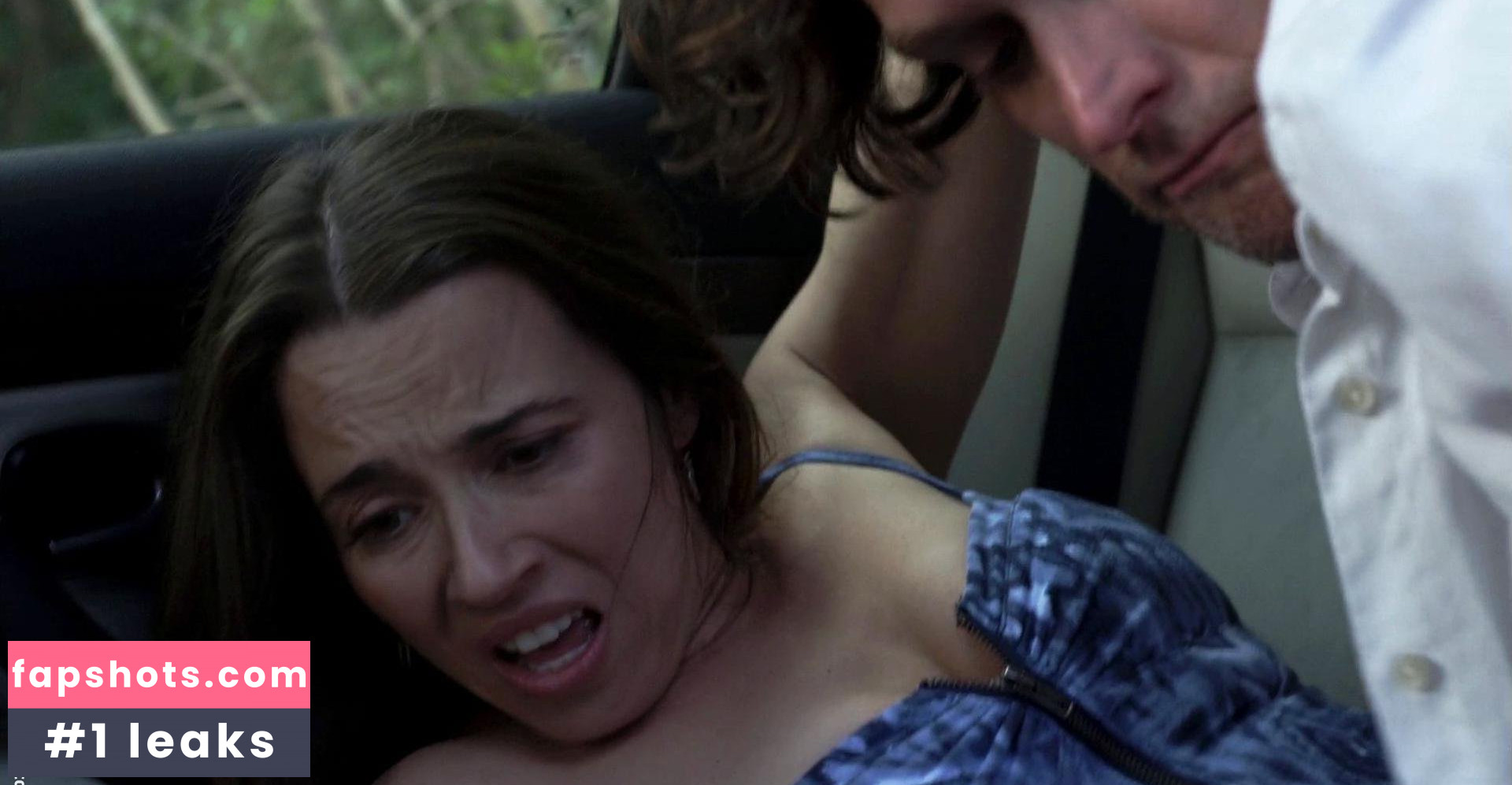 Linda Cardellini gallery photo #77