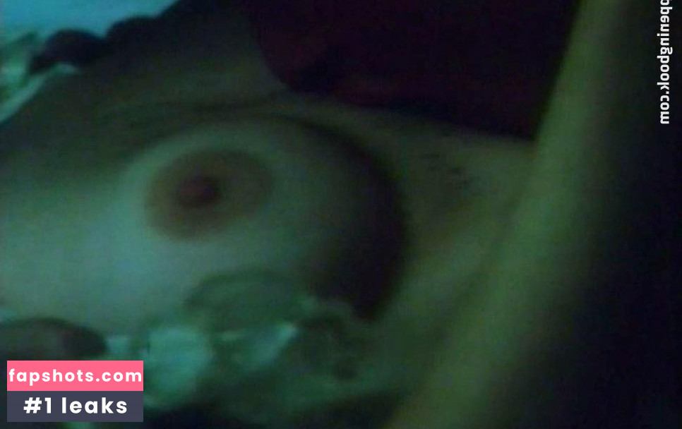 Linda Carol gallery photo #6