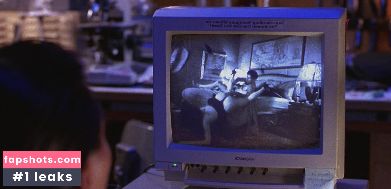 Linda Fiorentino Filtración Desnuda OnlyFans Foto #32 - Fapshots