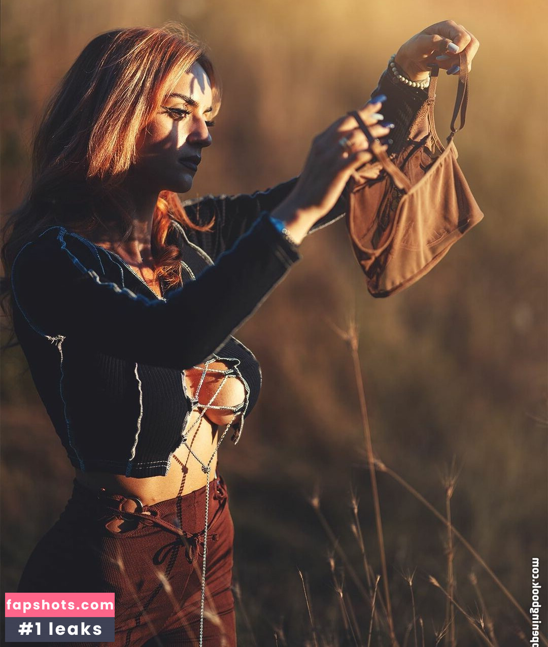 Linda Fioretti gallery photo #6