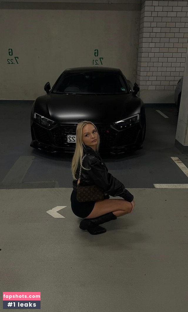 Linda Gleiber gallery photo #7