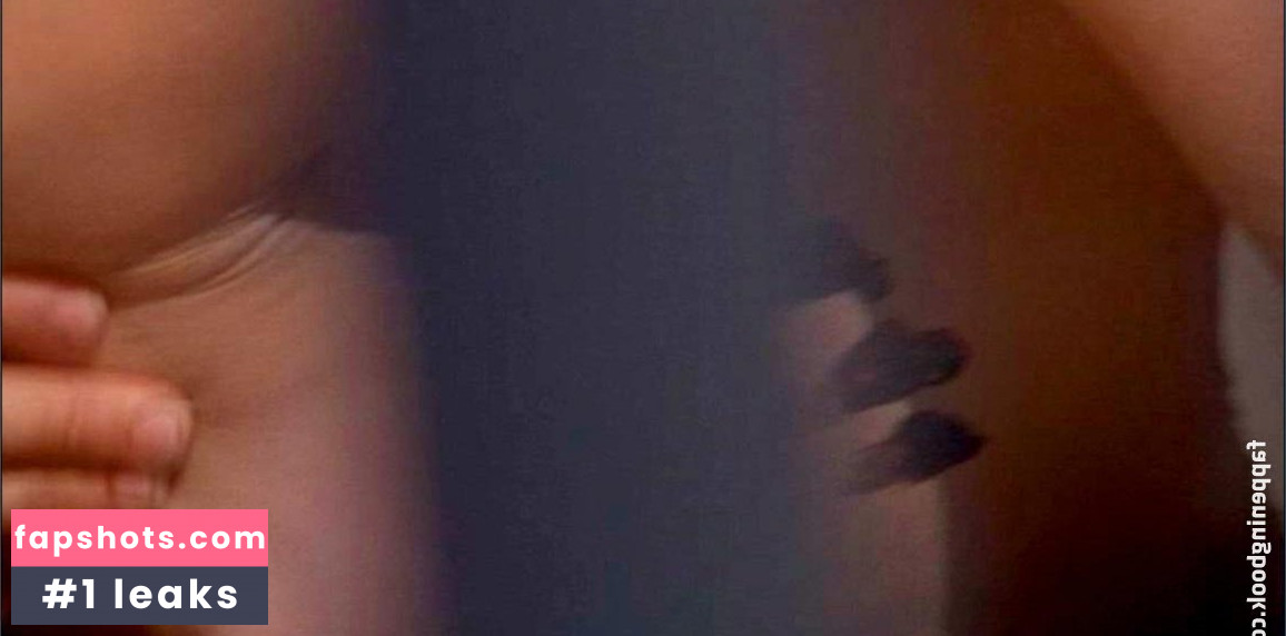 Linda Hoffman Nude Leaks OnlyFans Photos #3 - LeakJerk