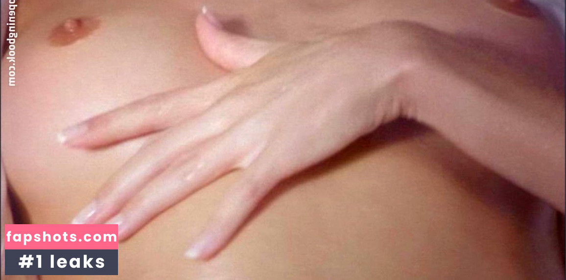 Linda Hoffman Nude Leaks OnlyFans Photos #5 - LeakJerk