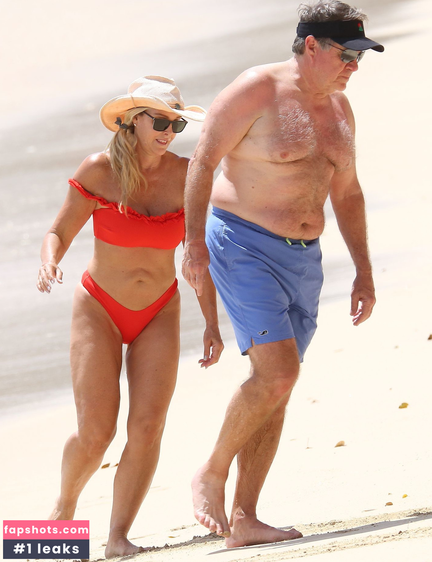 Linda Holliday Nude Leaks OnlyFans Photos #11 - LeakJerk