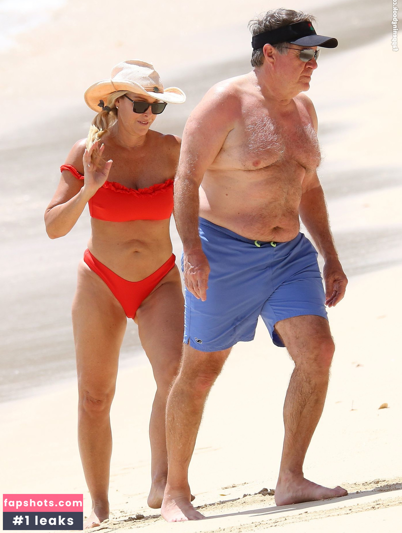 Linda Holliday Nude Leaks OnlyFans Photos #12 - LeakJerk