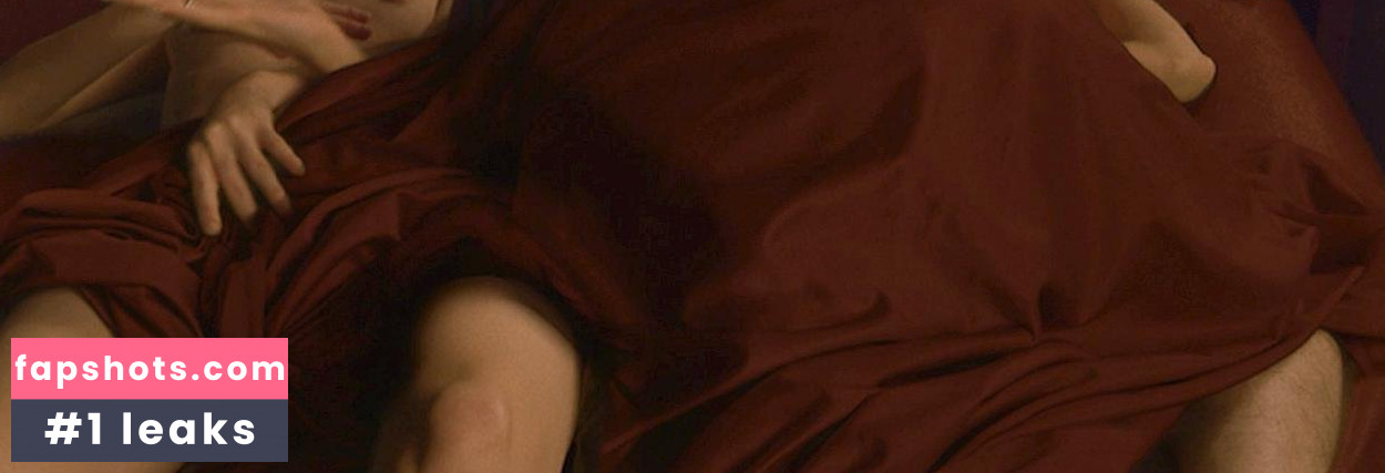 Linda Pine gallery photo #2