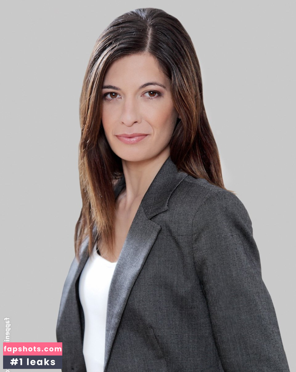 Linda Zervakis gallery photo #7