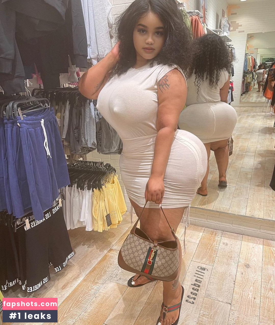 Lindaa23 gallery photo #14