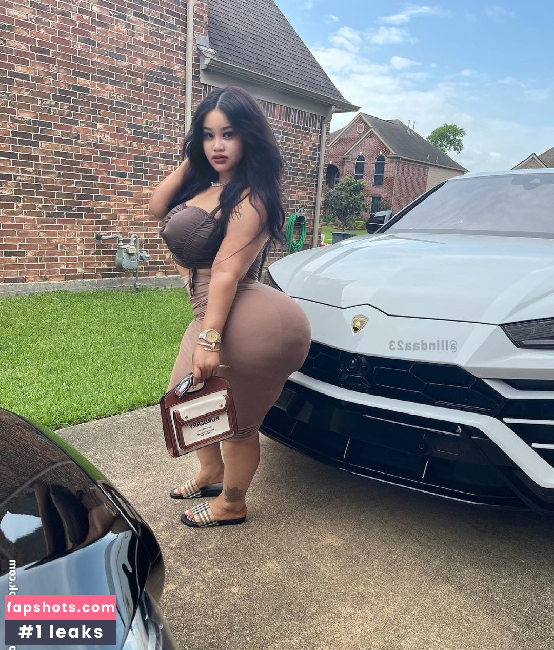 Lindaa23 gallery photo #17